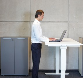 North Oakville Physiotherapy clinic showing tips for standing desk