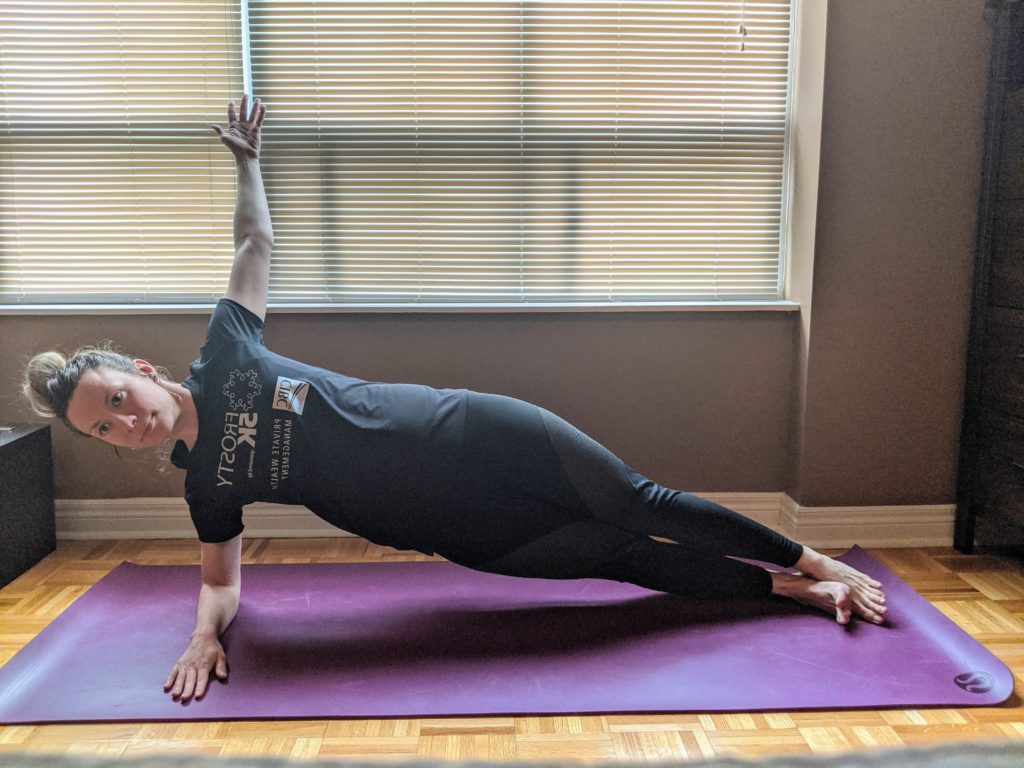 Sideplank yoga from Oakville Physio doing telehealth